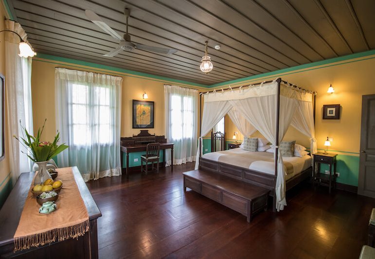 Satri_House_F1_A Modern Revival_1